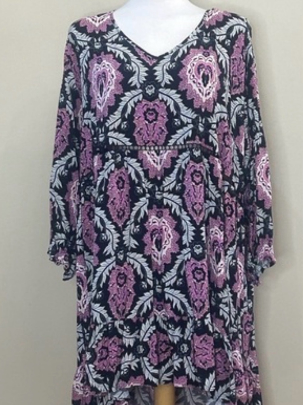 Avenue Pink and Black V-Neck Long Sleeve Tunic